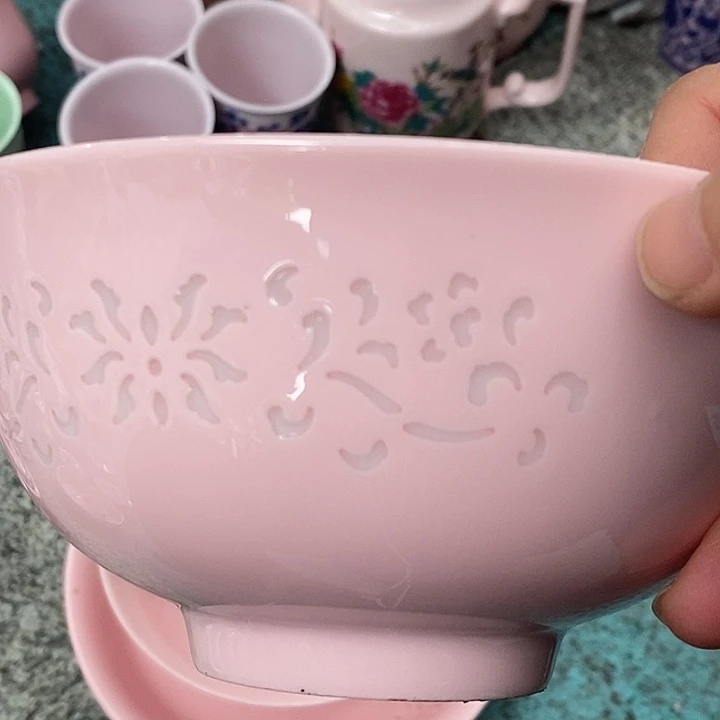 摆件陶红稀土玲珑六寸面碗