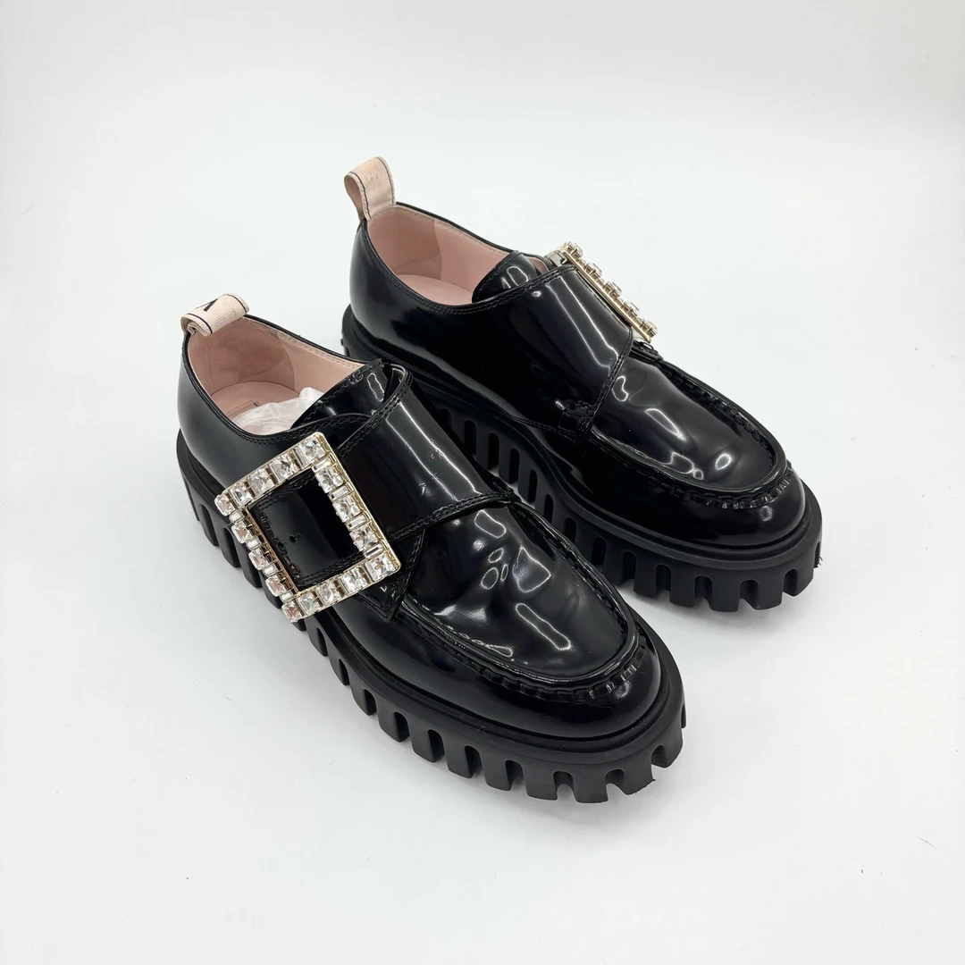 99新 Roger Vivier/罗杰·维威耶 37.5码/黑钻扣厚底乐福鞋/pp0157