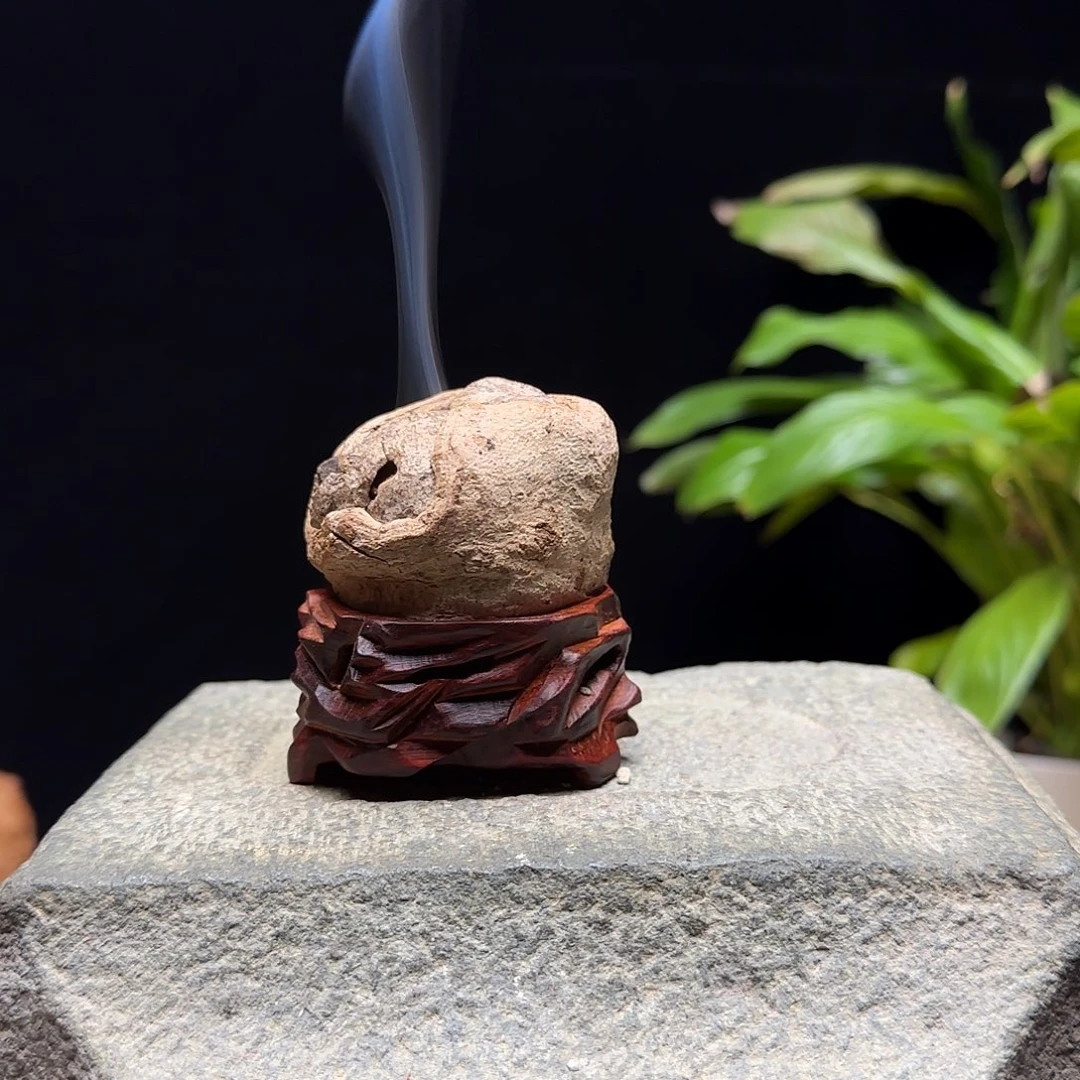 T***p荔枝木孤品香炉香炉