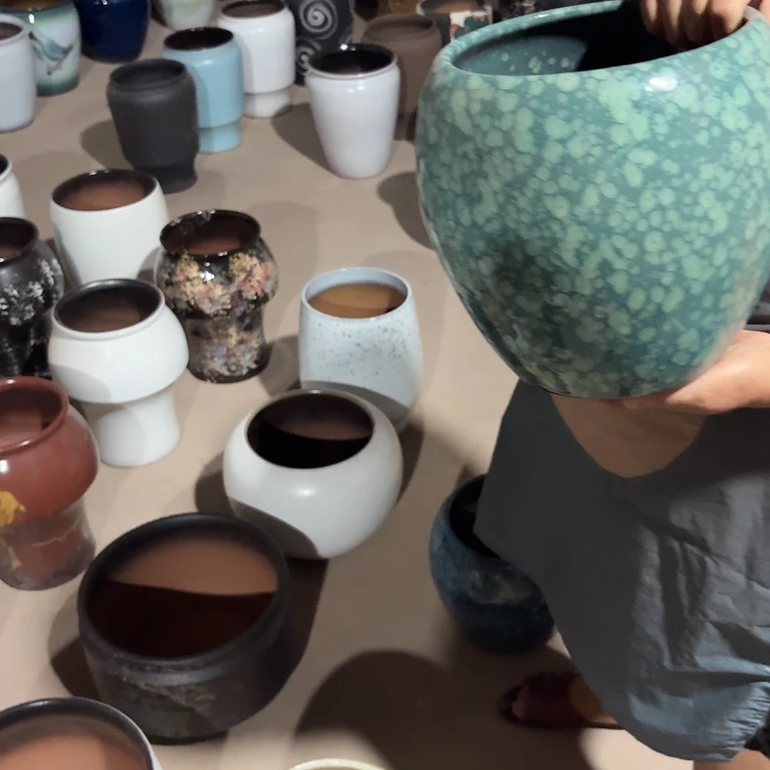 紫砂花盆口20高24一个