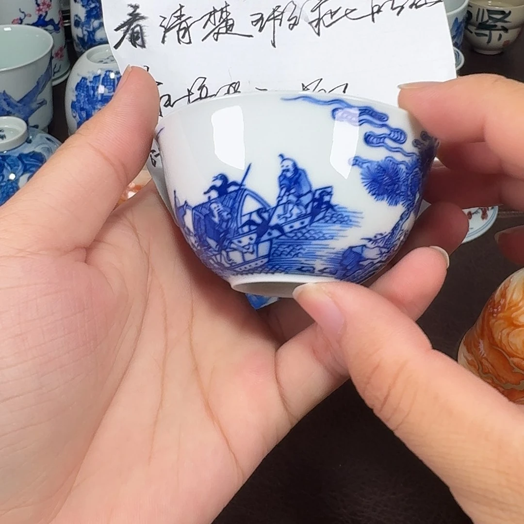 现代景德镇陶瓷杯