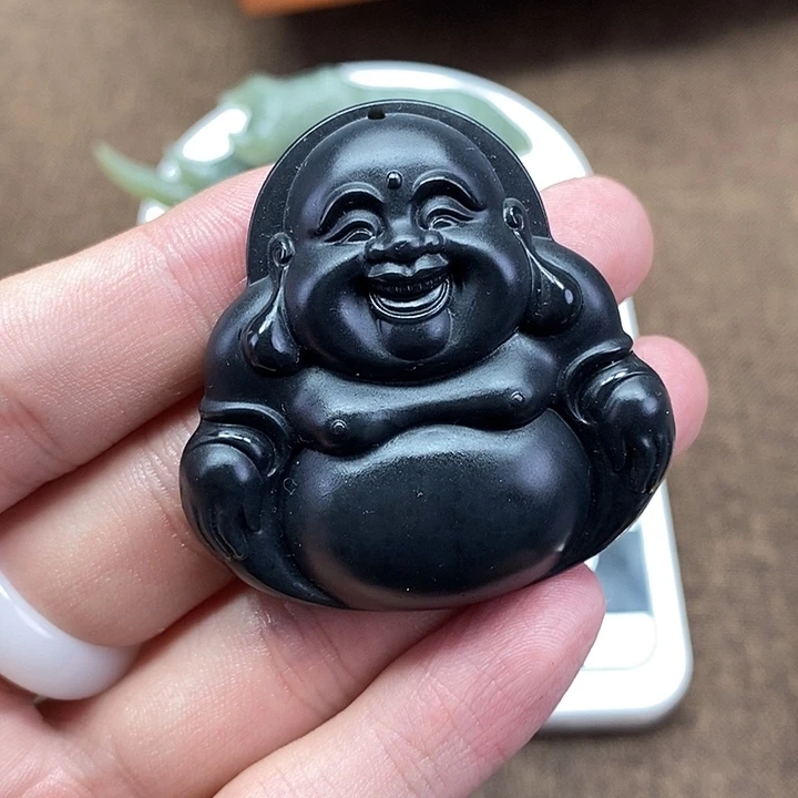 蜉***.和田玉未镶嵌颈饰