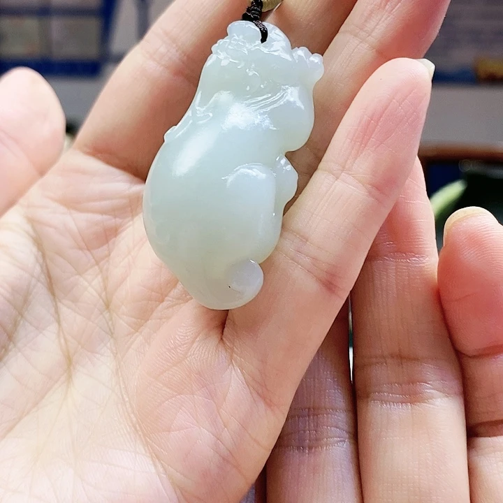 【闪购商品】颈饰未镶嵌和田玉