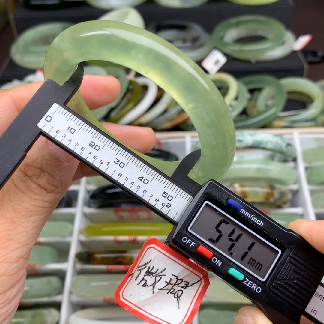 未镶嵌蛇纹石玉手镯手镯876
