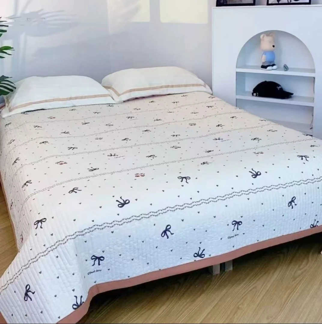 【京かわ会社】火山岩四季通用水洗棉床盖200*230cm蝴蝶结樱桃