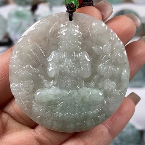 翡翠颈饰未镶嵌大日如来福利