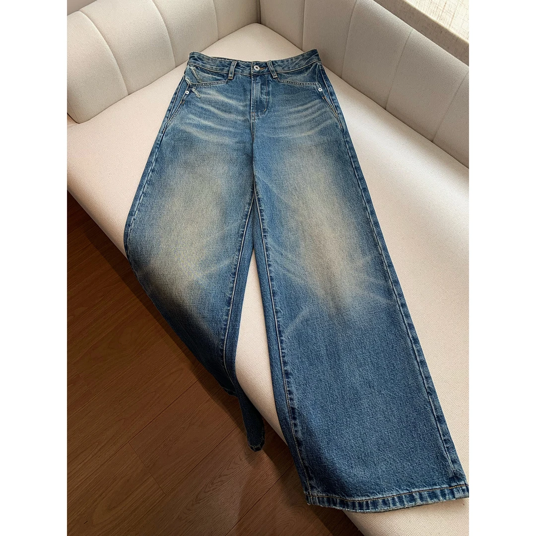 “抓痕脏脏裤”显瘦直筒牛仔长裤