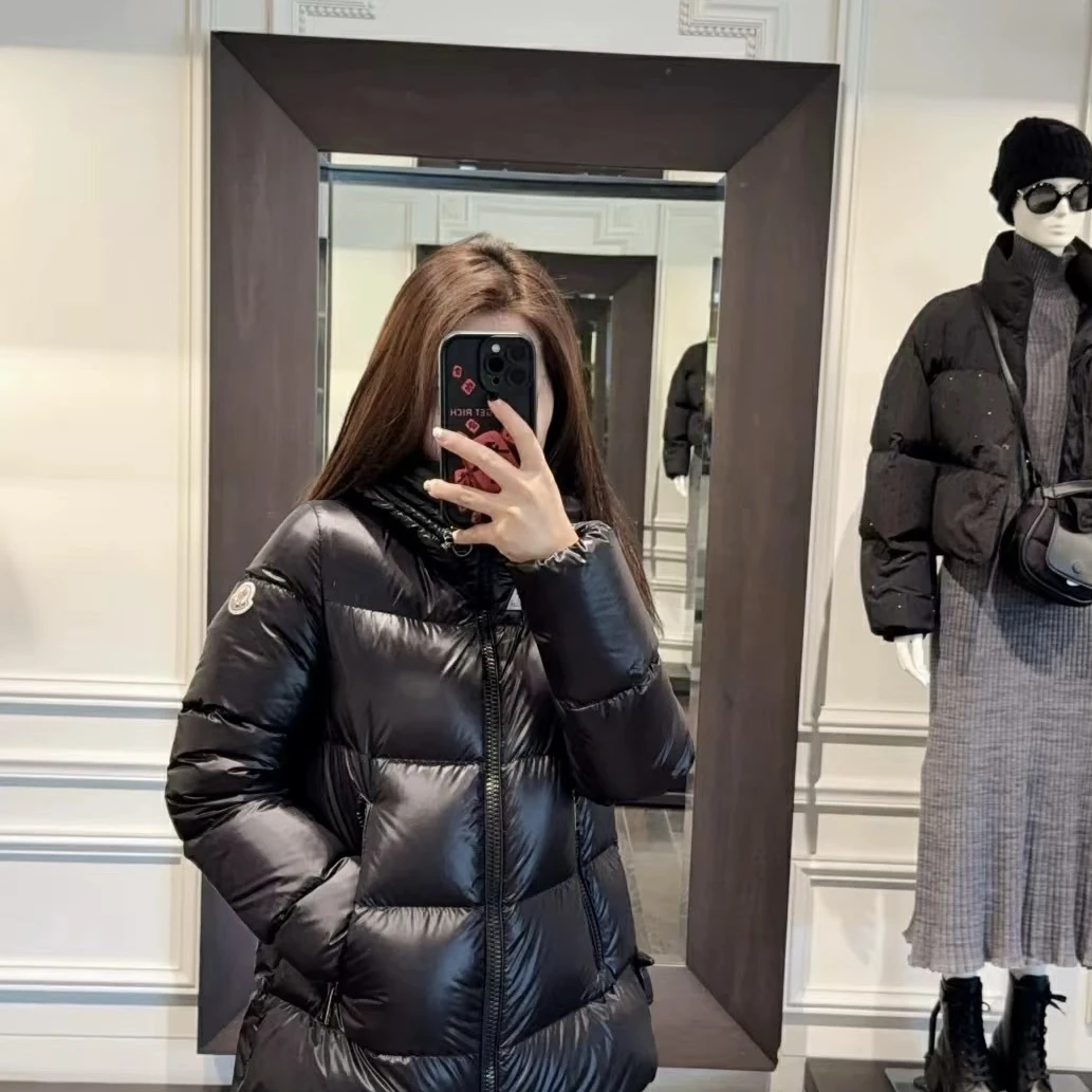 99新 MONCLER Seritte 轻薄连帽羽绒服 1码 原价15000