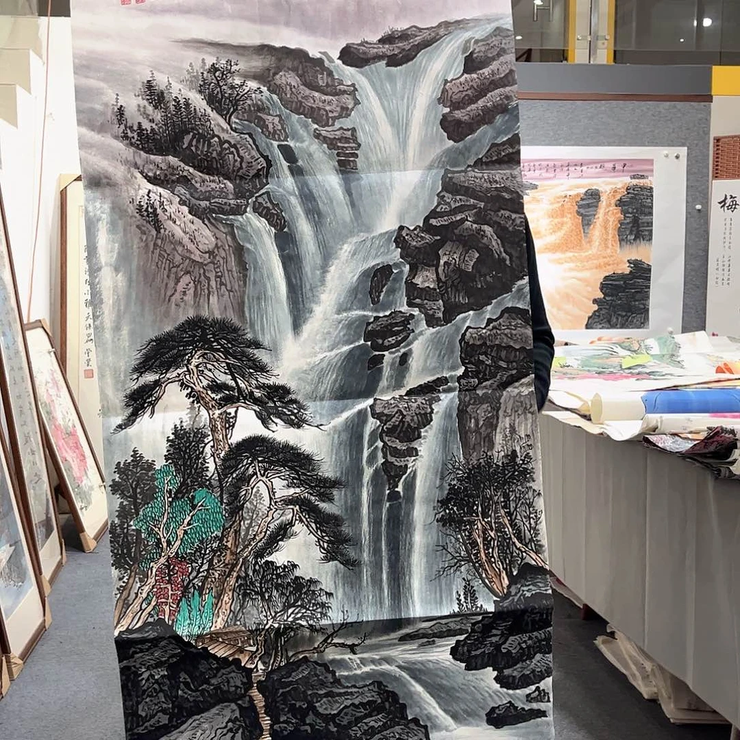 国画LT国画单幅任发