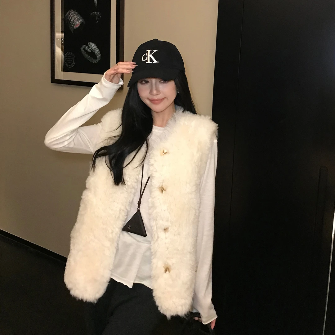 大表姐FUR"米兰游记"秋冬新款软糯莫斯纳解锁慵懒高级感羊毛马甲