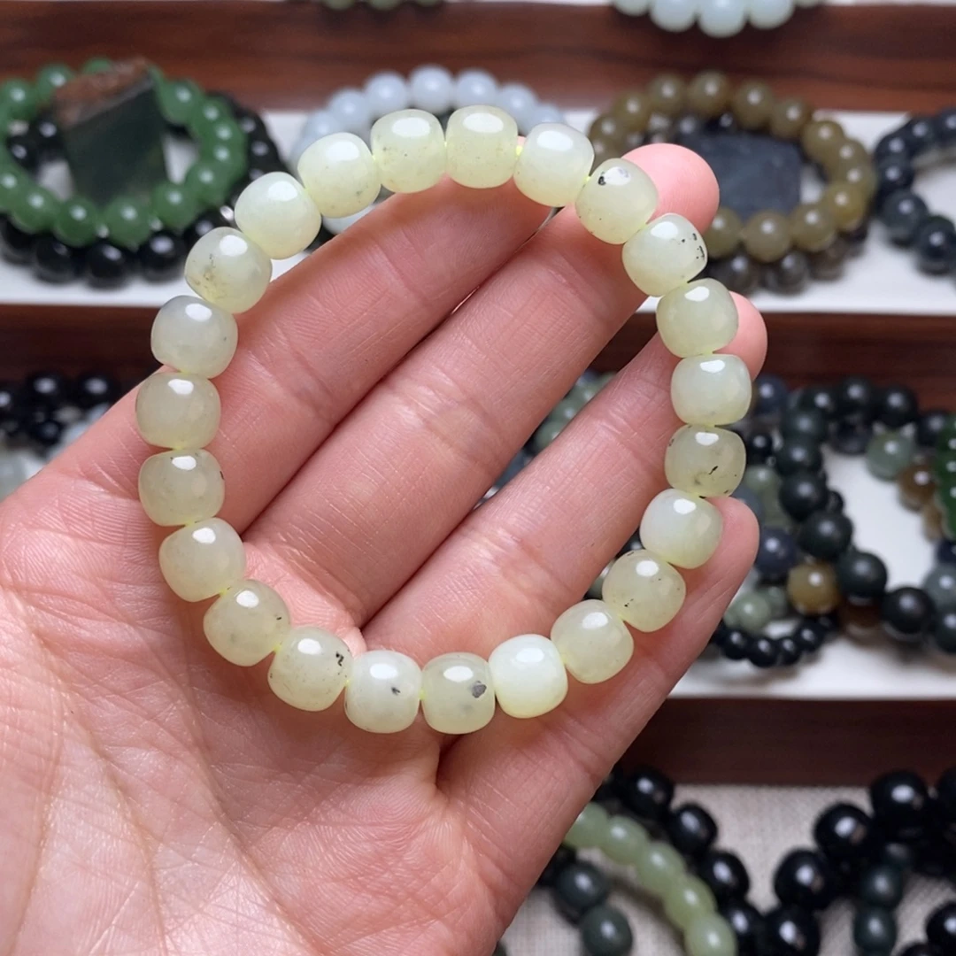 和田玉未镶嵌手串