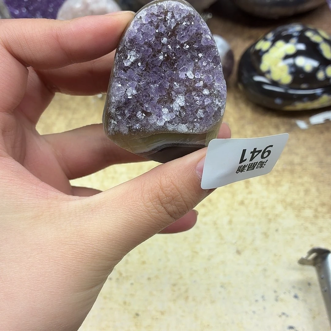 紫晶未镶嵌大型摆件（非配饰）