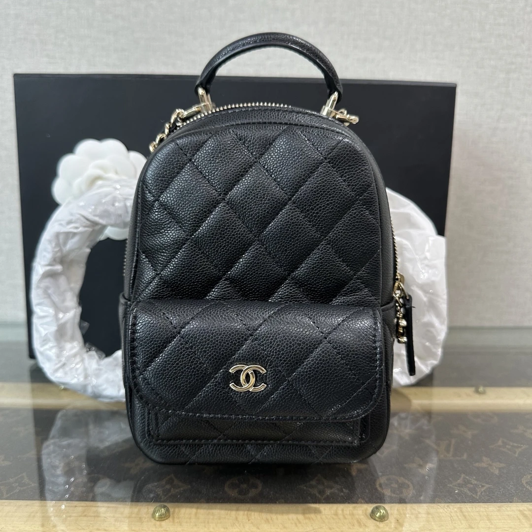95新 Chanel/香奈儿 24C荔枝纹黑金mini双肩包 04080