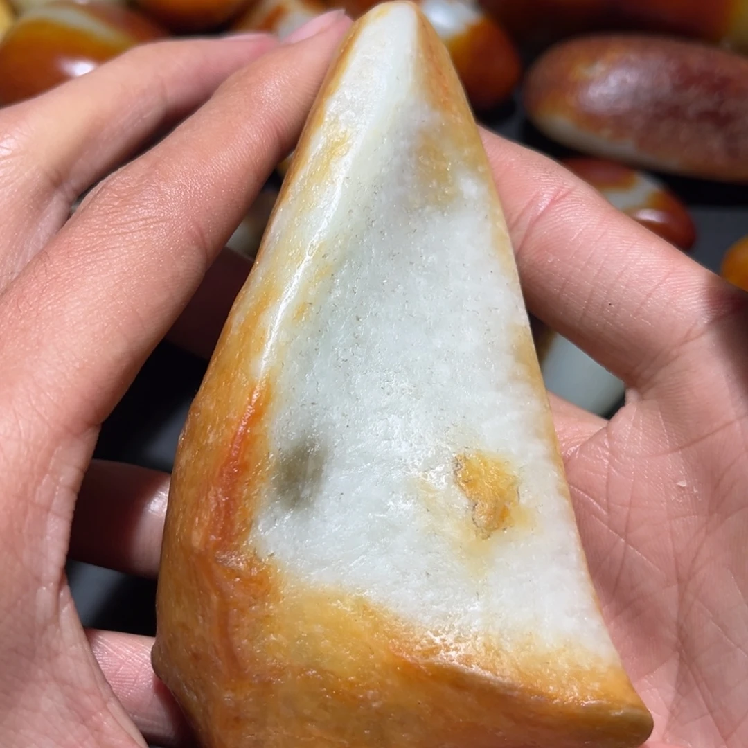 和田玉未镶嵌珠宝奇石