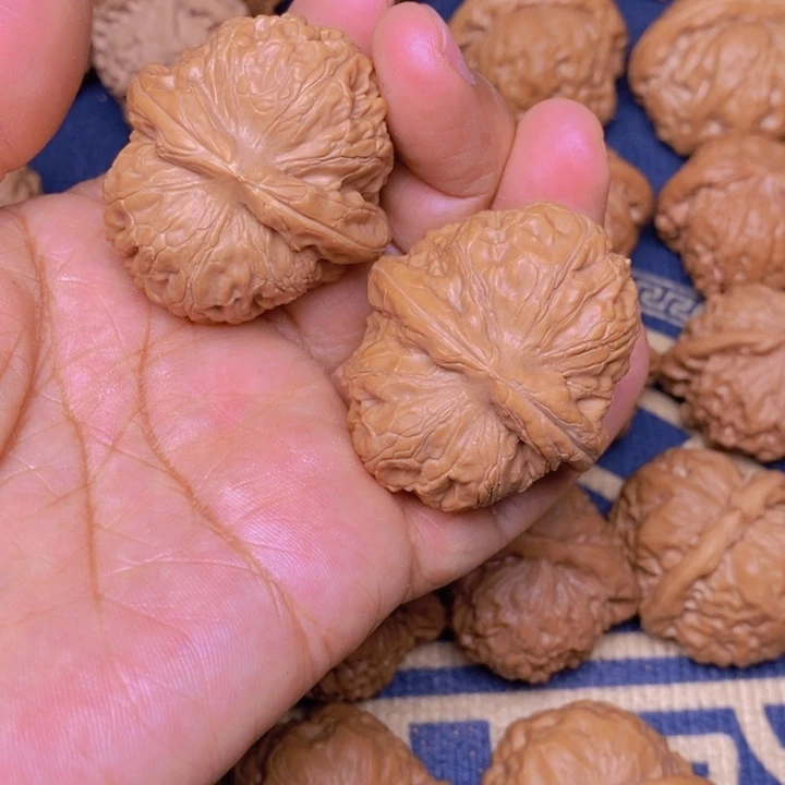 【闪购商品】文玩核桃吊坠燃****金元宝43