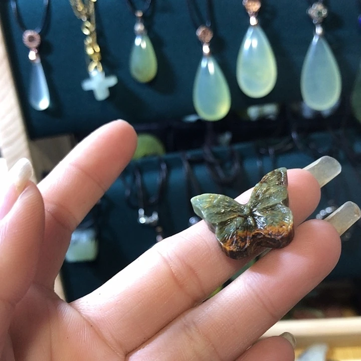 岫玉未镶嵌岫玉挂件