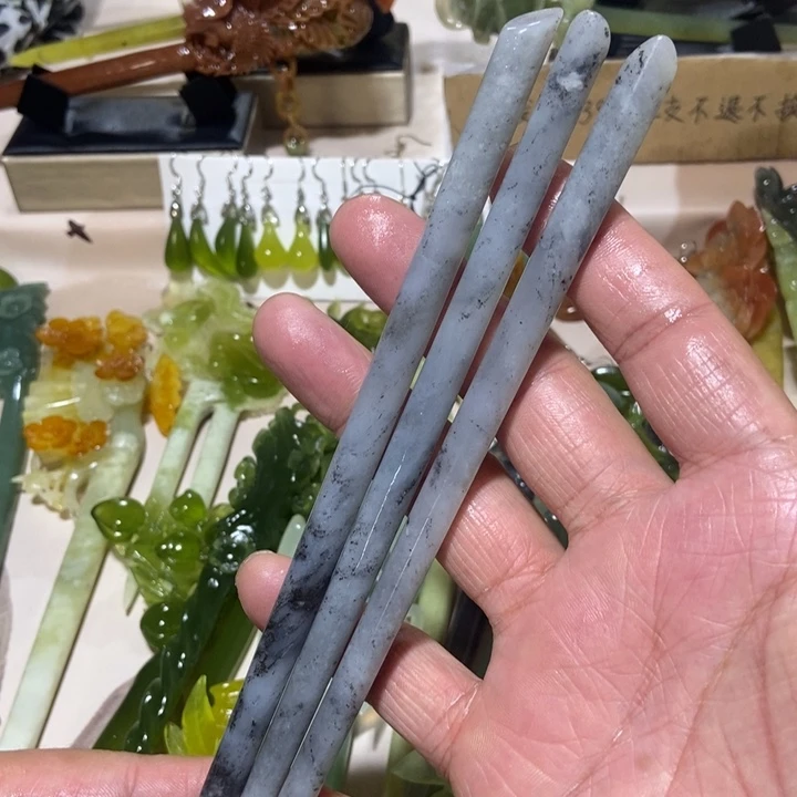 蛇纹石玉发簪未镶嵌