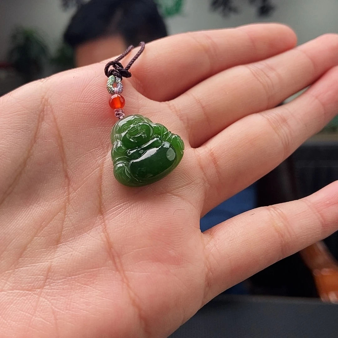 和田玉未镶嵌颈饰颜色多样性发拍一发一