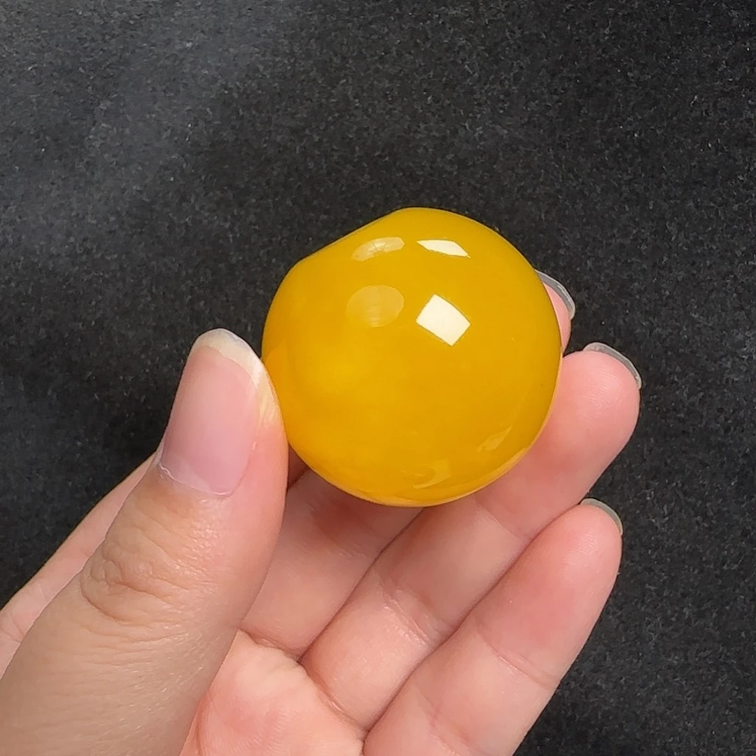 蜜蜡未镶嵌珠宝奇石