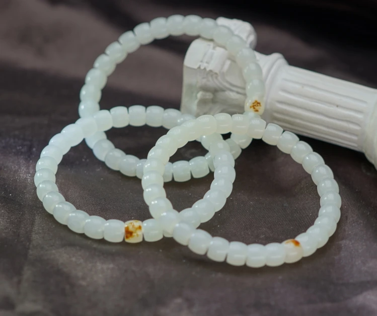 和田玉直切手串7.5+(多样性发其一） BU030502