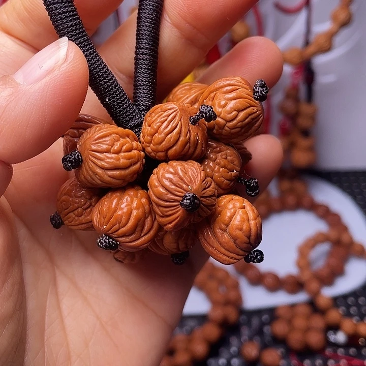 吊坠桃核龙纹桃枭