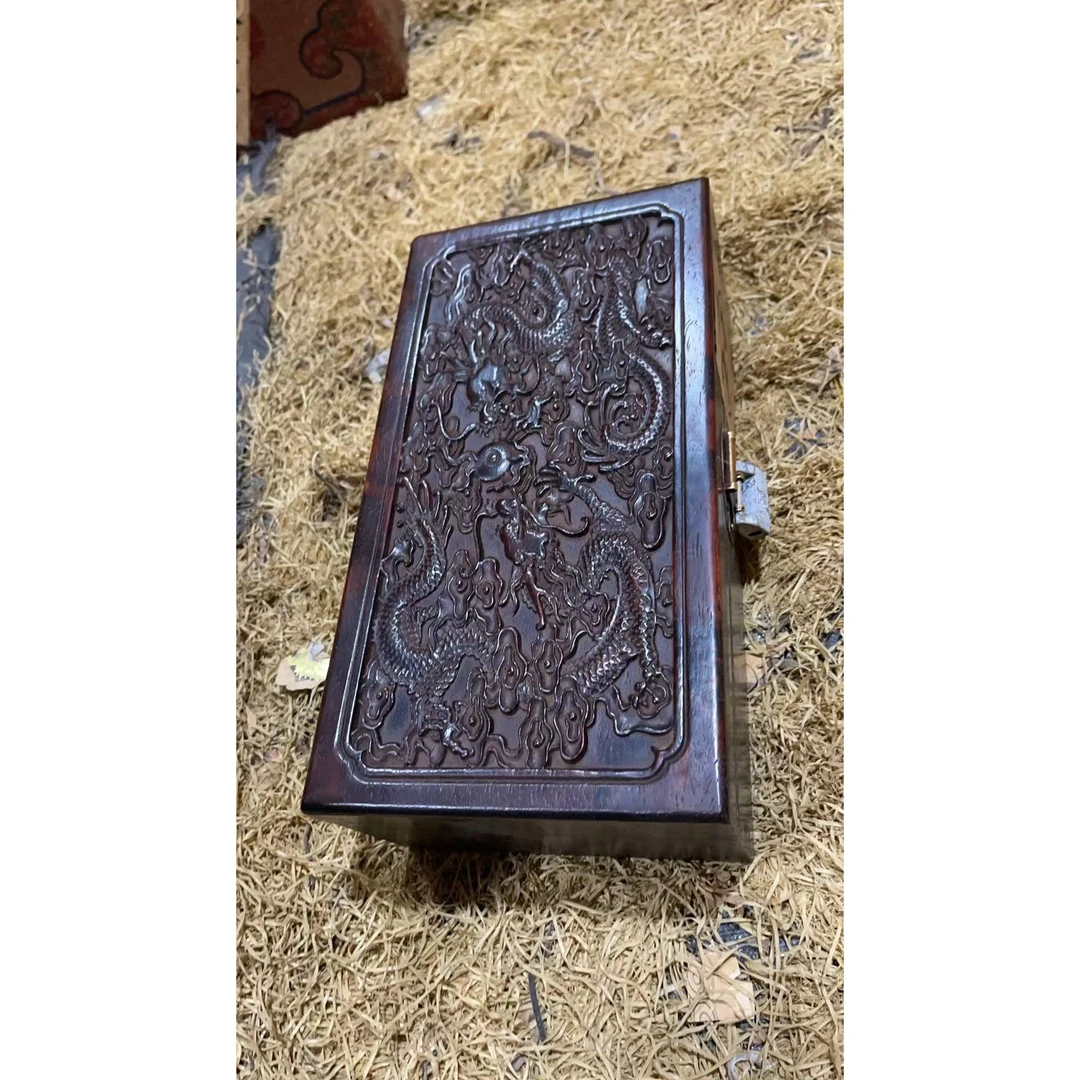 【闪购链接】雕刻木箱 一个