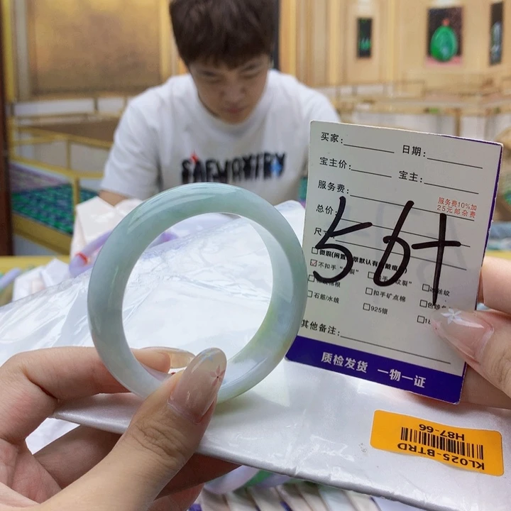 翡翠未镶嵌手镯0000……