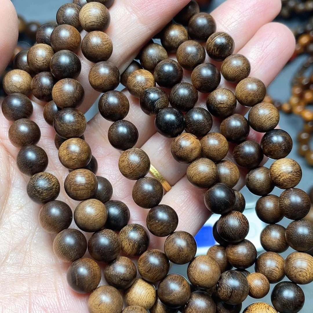 沉香手串白棋瘤疤0.8