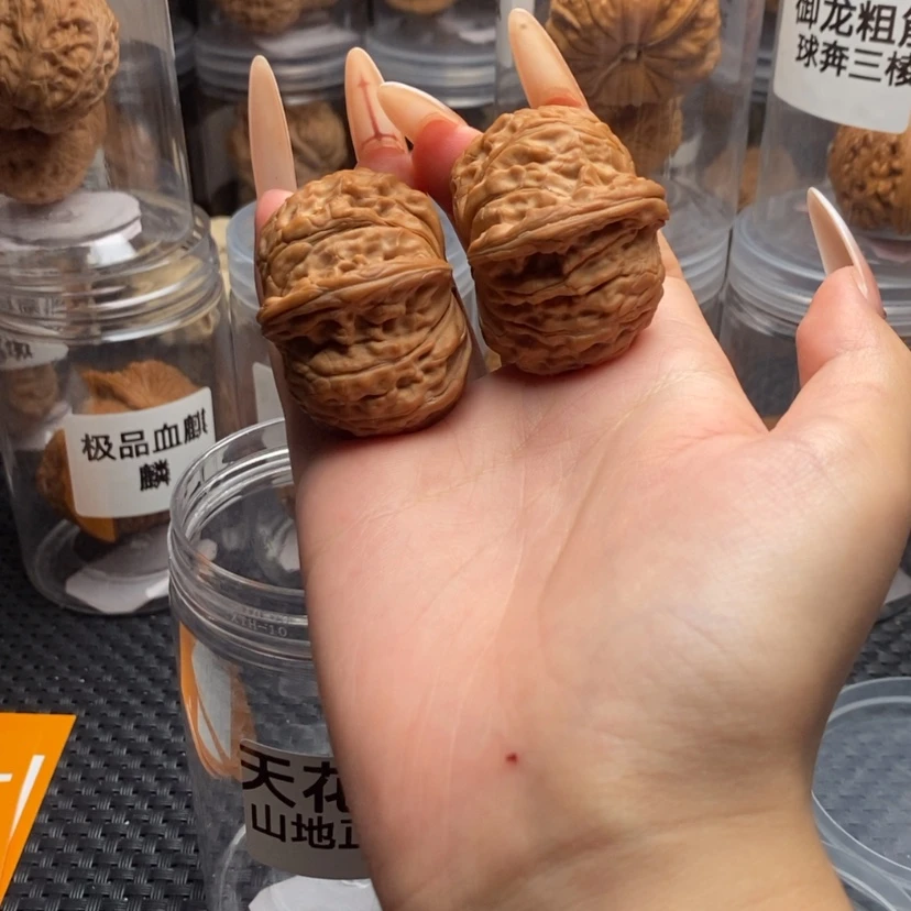 【闪购商品】核桃其他**白磨盘42。