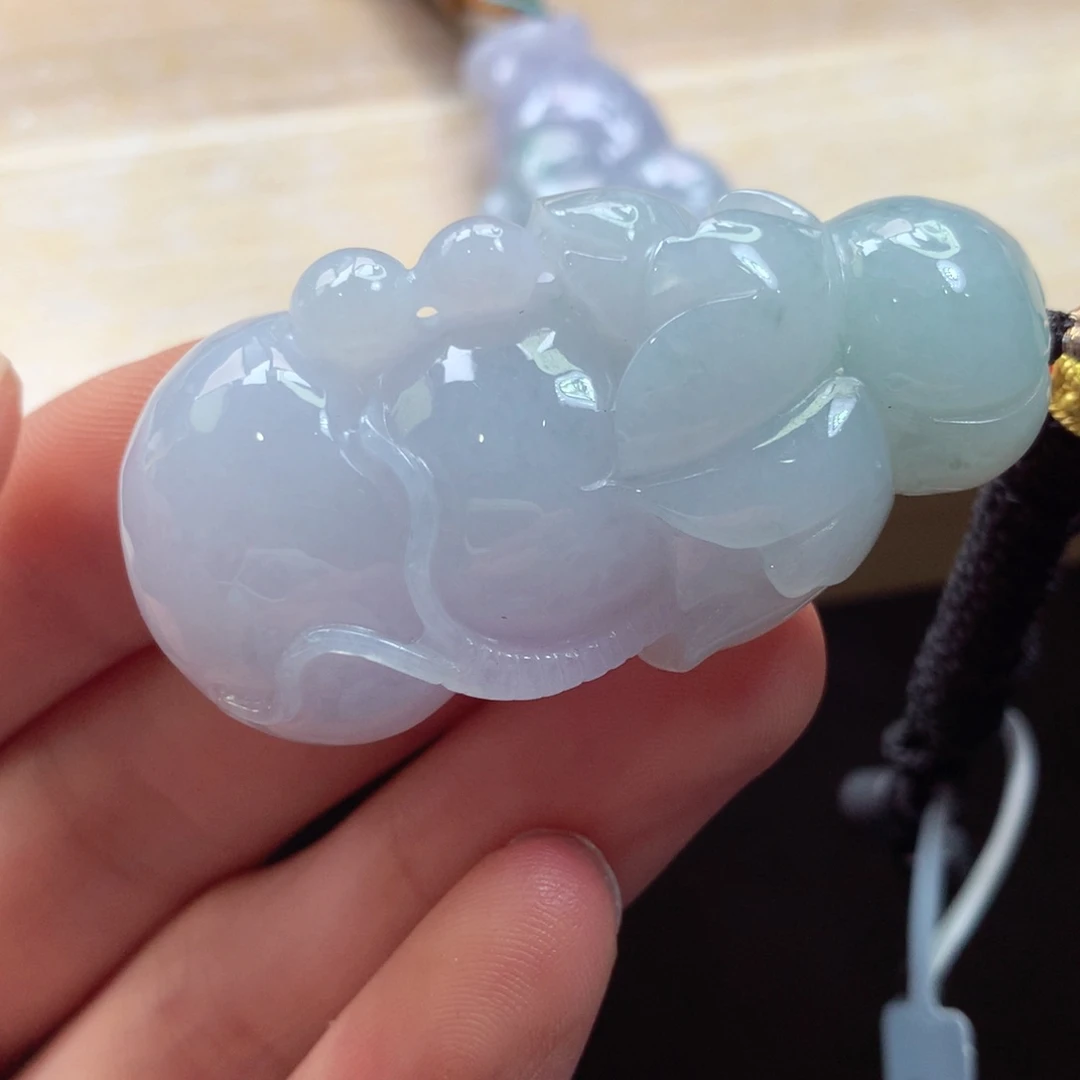 翡翠未镶嵌颈饰吊坠