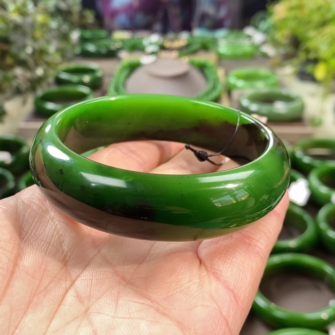 和田玉（碧玉）手镯未镶嵌