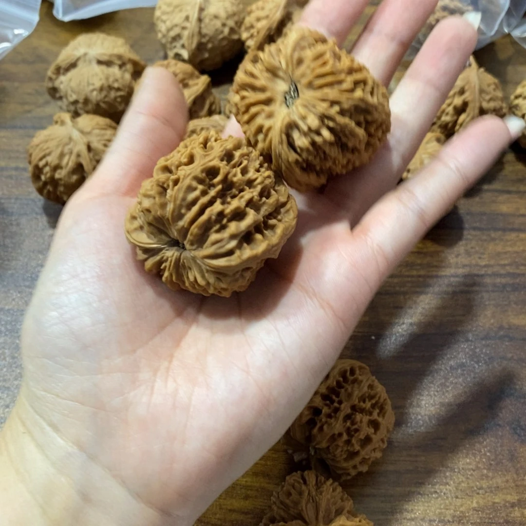 猴头核桃吊坠大****?南疆10