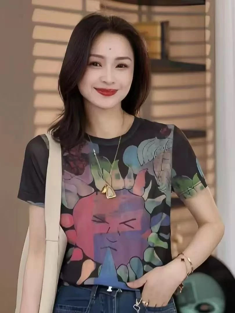 时尚洋气百搭显瘦休闲黑色短袖t恤女2025夏季新款设计感上衣
