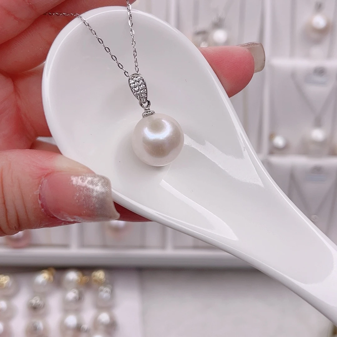 淡水珍珠未镶嵌吊坠(赠链)