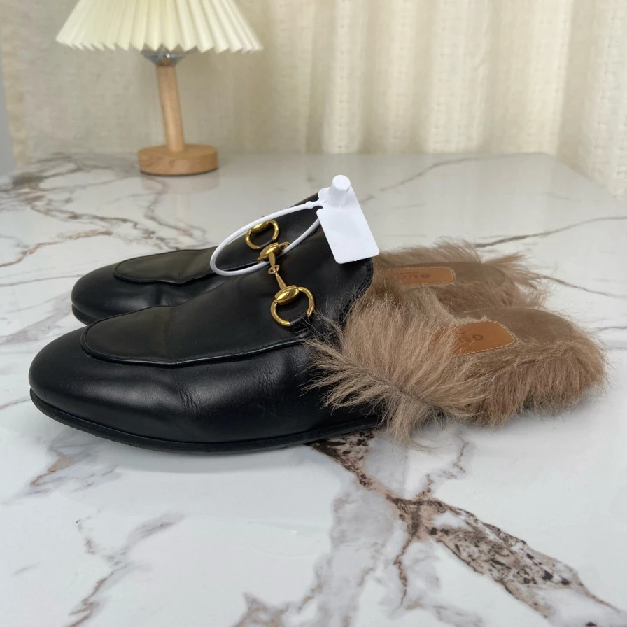 95新 GUCCI/古驰 CD 马衔扣平底圆头时尚拖鞋/9新/公价8200/5872