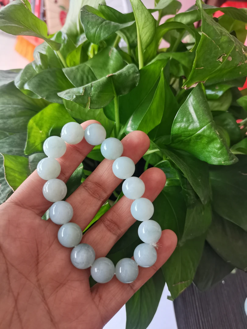 博雅翡翠珠宝   天空蓝翡翠手串卡12+  13左右