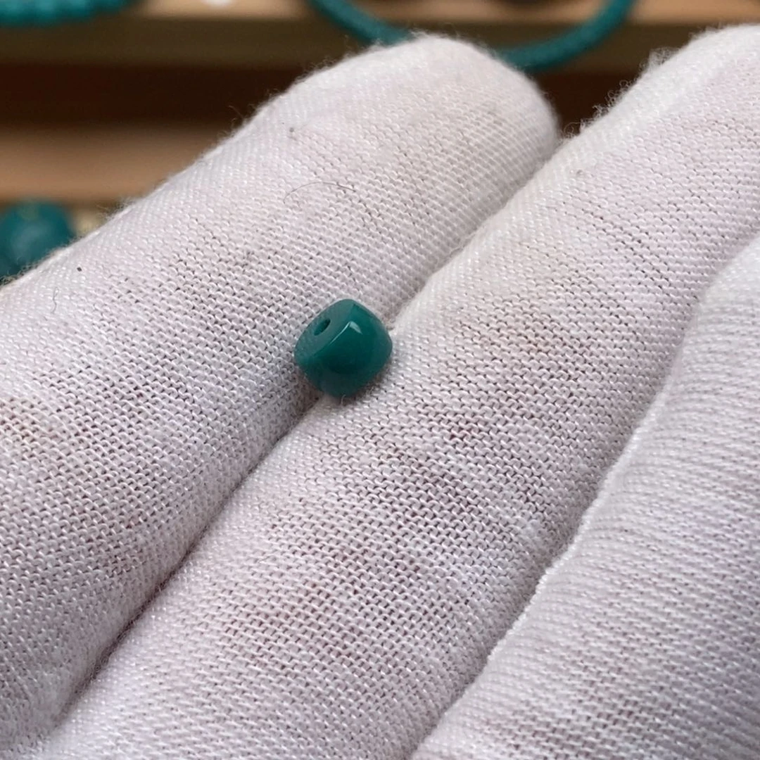 绿松石未镶嵌珠宝奇石.28/6.0mm