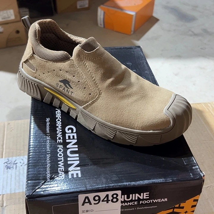 编码948号。41码微瑕防砸防刺劳保鞋