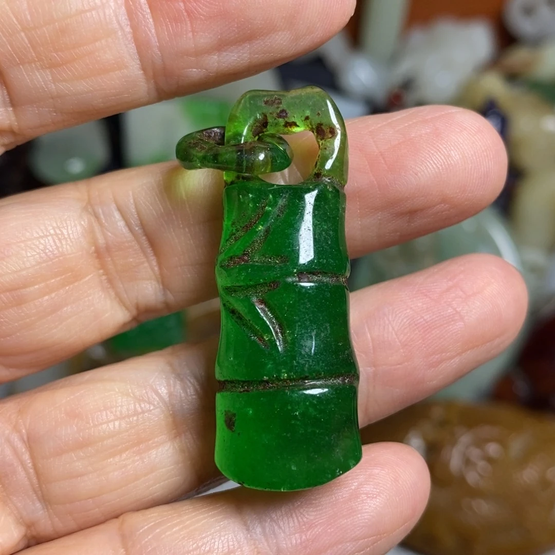 颈饰未镶嵌和田玉（糖玉）