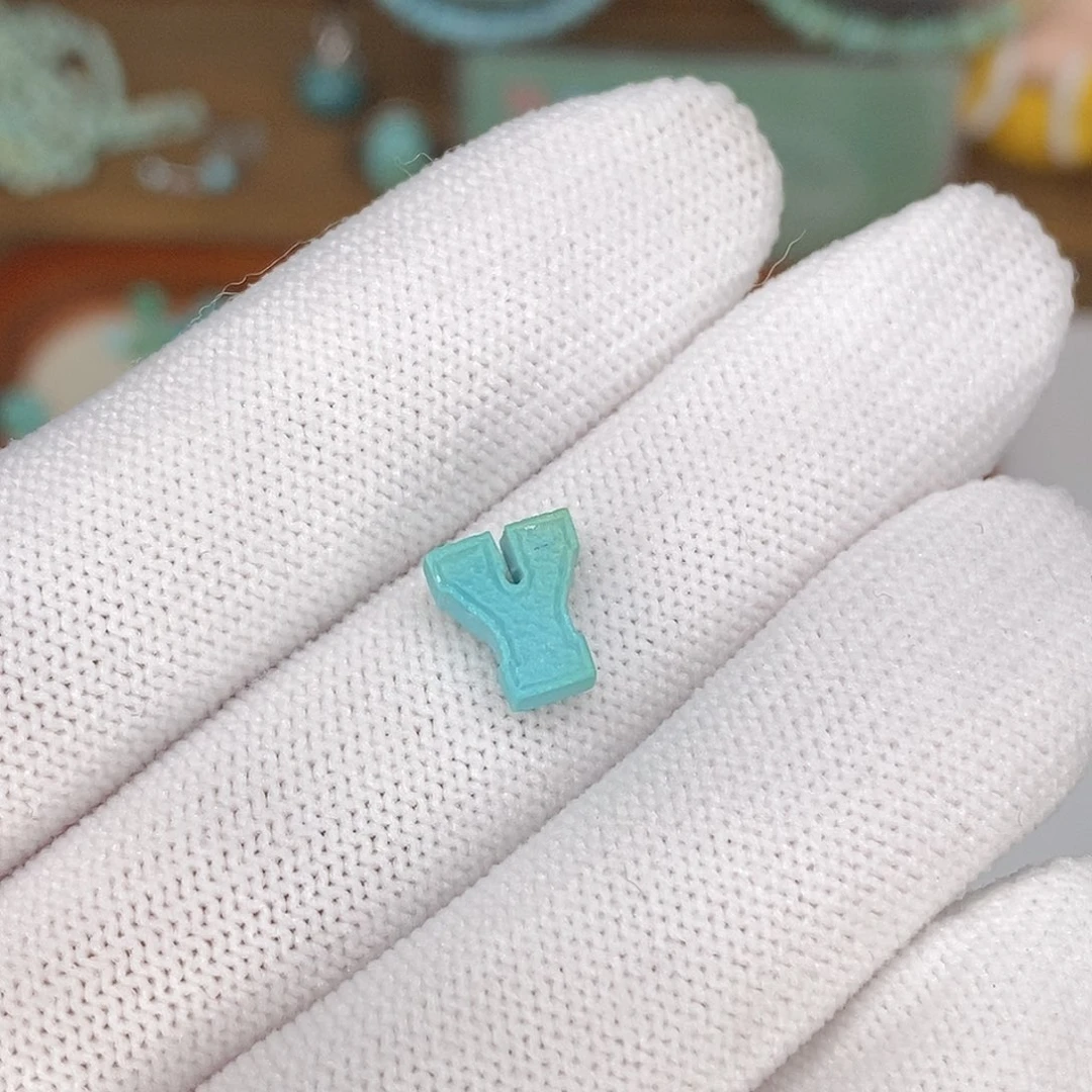 盐****绿松石未镶嵌配饰