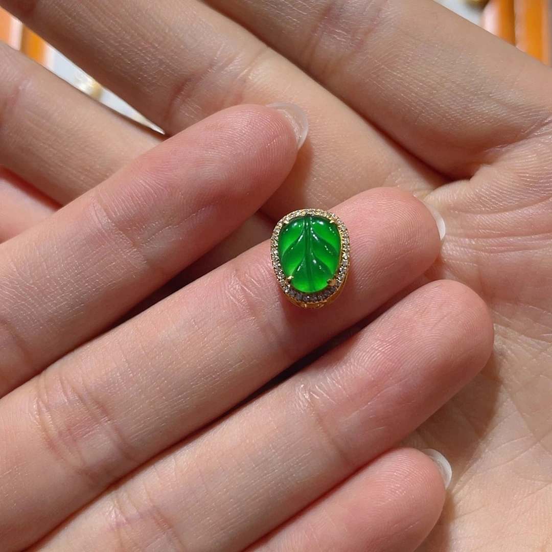 翡翠18K金镶嵌吊坠(不含链)