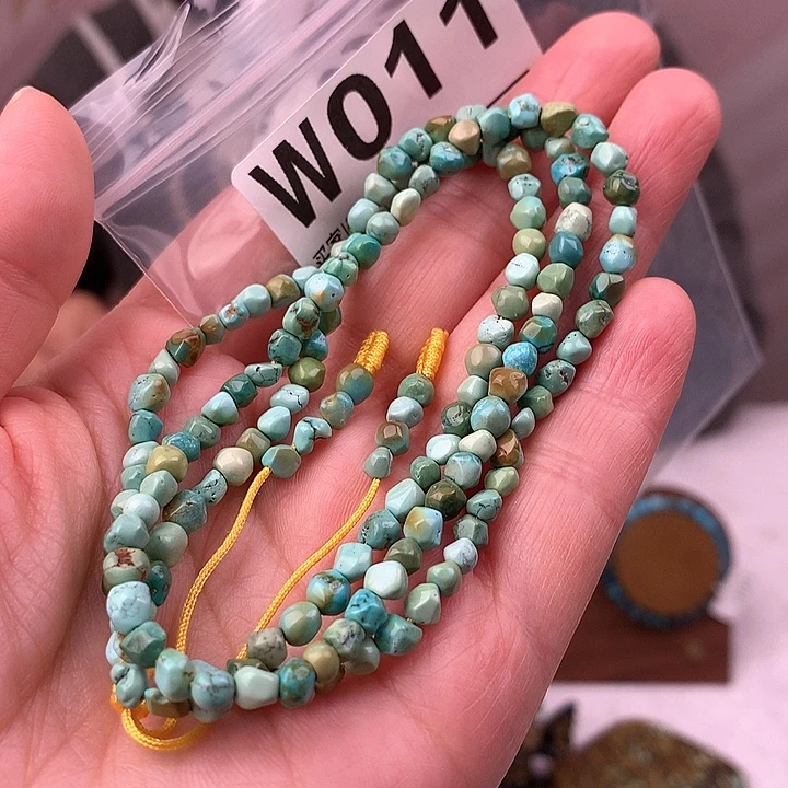 绿松石未镶嵌原矿