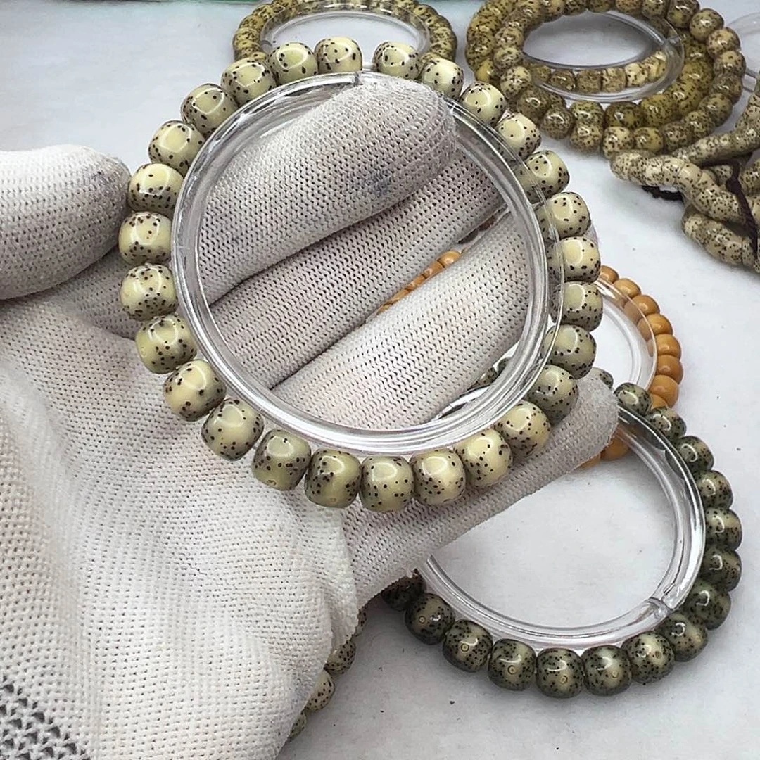 星月菩提手串8.5×7通体留白  1071