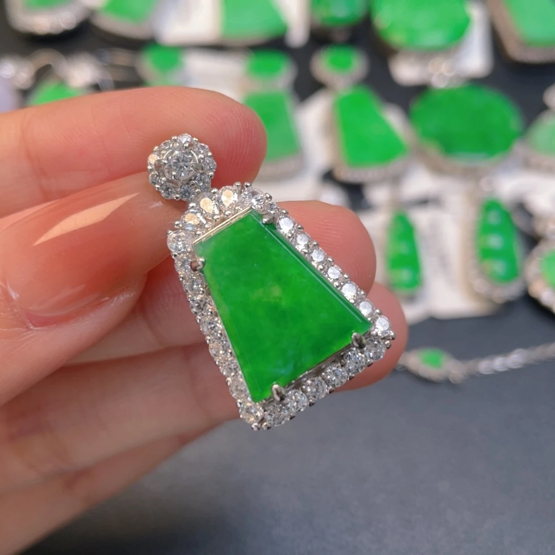 翡翠银S925镶嵌颈饰