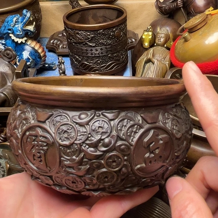 精美铜器批发档口