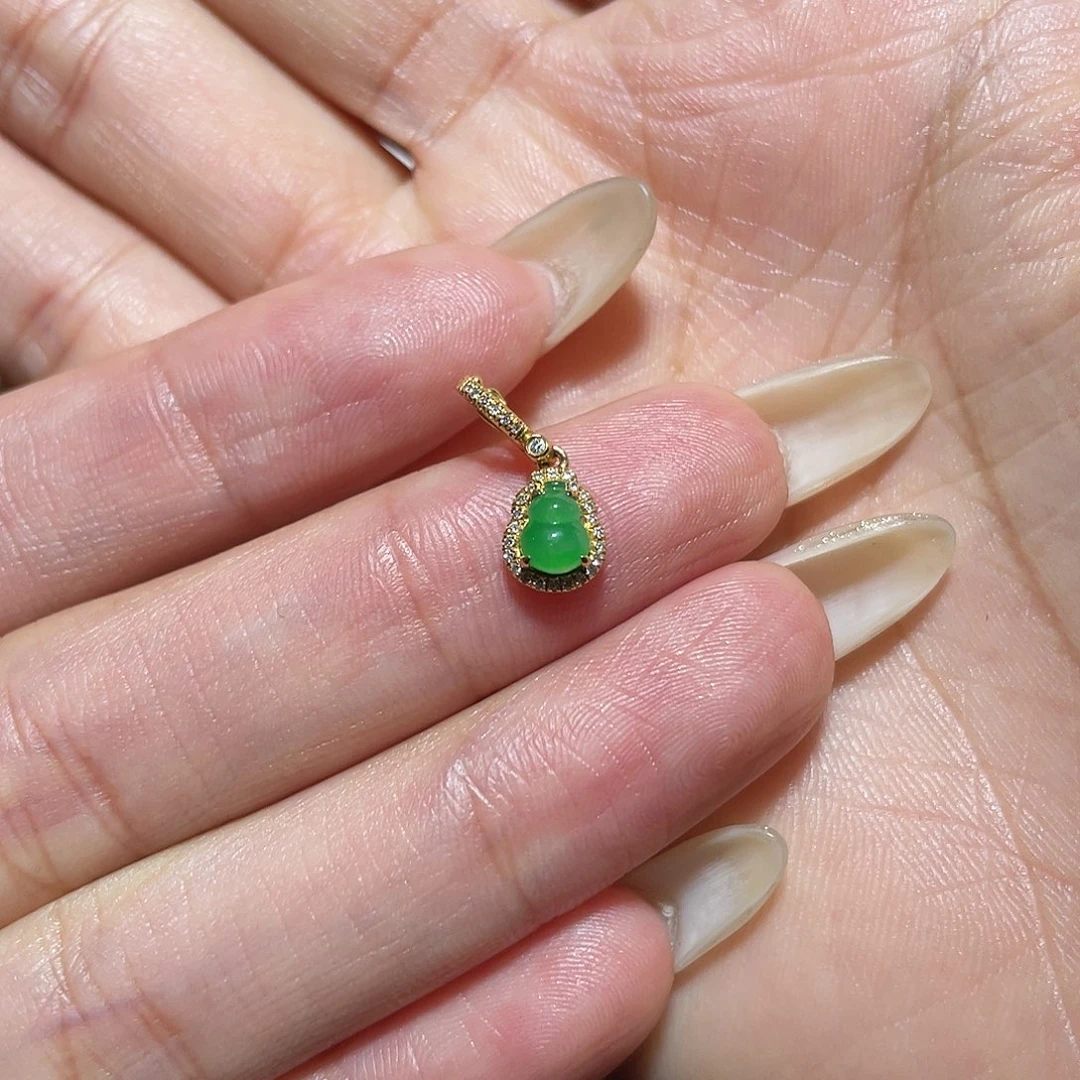 百***合翡翠18K金镶嵌吊坠(不含链)