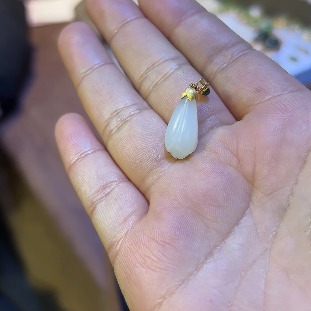 和田玉和田玉多样性发货拍一发一未镶嵌