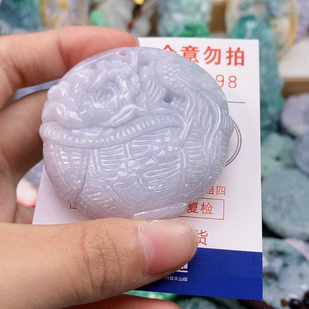 吊坠(不含链)未镶嵌翡翠