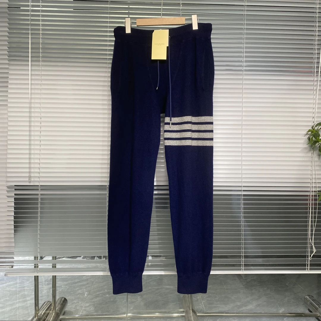 99新 THOMBROWNE 经典四条纹 抽绳 束脚 羊绒长裤 藏蓝色 k947