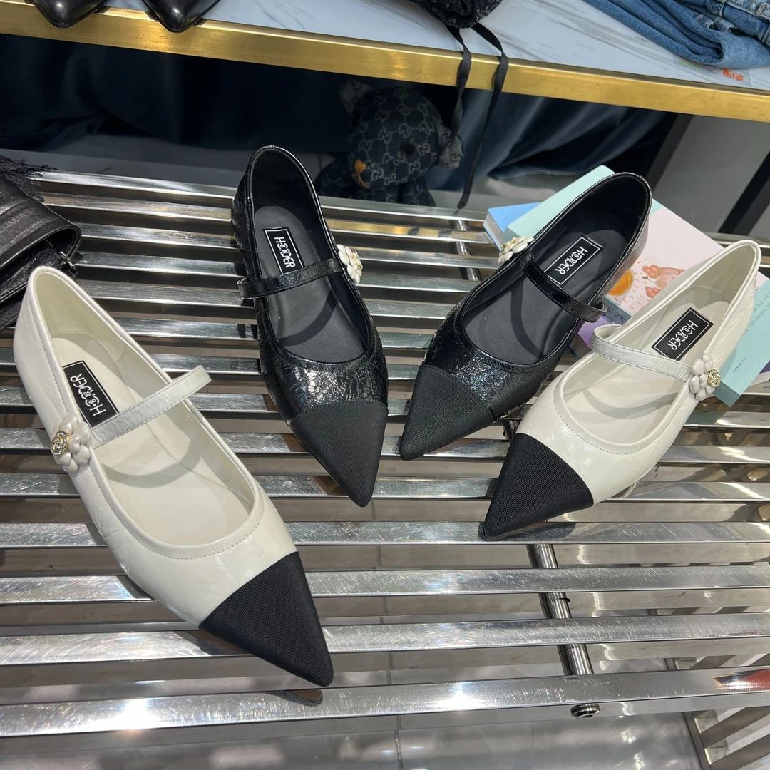 [大韩韩]福利特惠1134-48尖头牛油皮拼布花朵装饰玛丽珍1cm瓢鞋